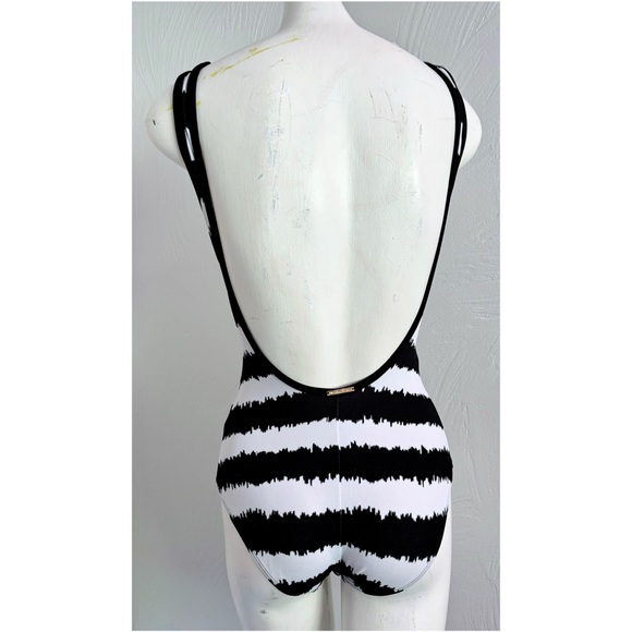 Moving Sale! EUC Michael Kors Zebra Striped Swimwear Size 4 (tag wrong) - Picture 4 of 12